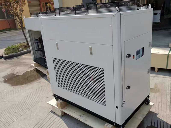 油冷機(jī)廠家品質(zhì)和價(jià)格的關(guān)系 油冷機(jī)廠家品質(zhì)和價(jià)格的關(guān)系